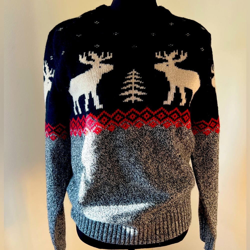 Small Men’s Wool Holiday Sweater
